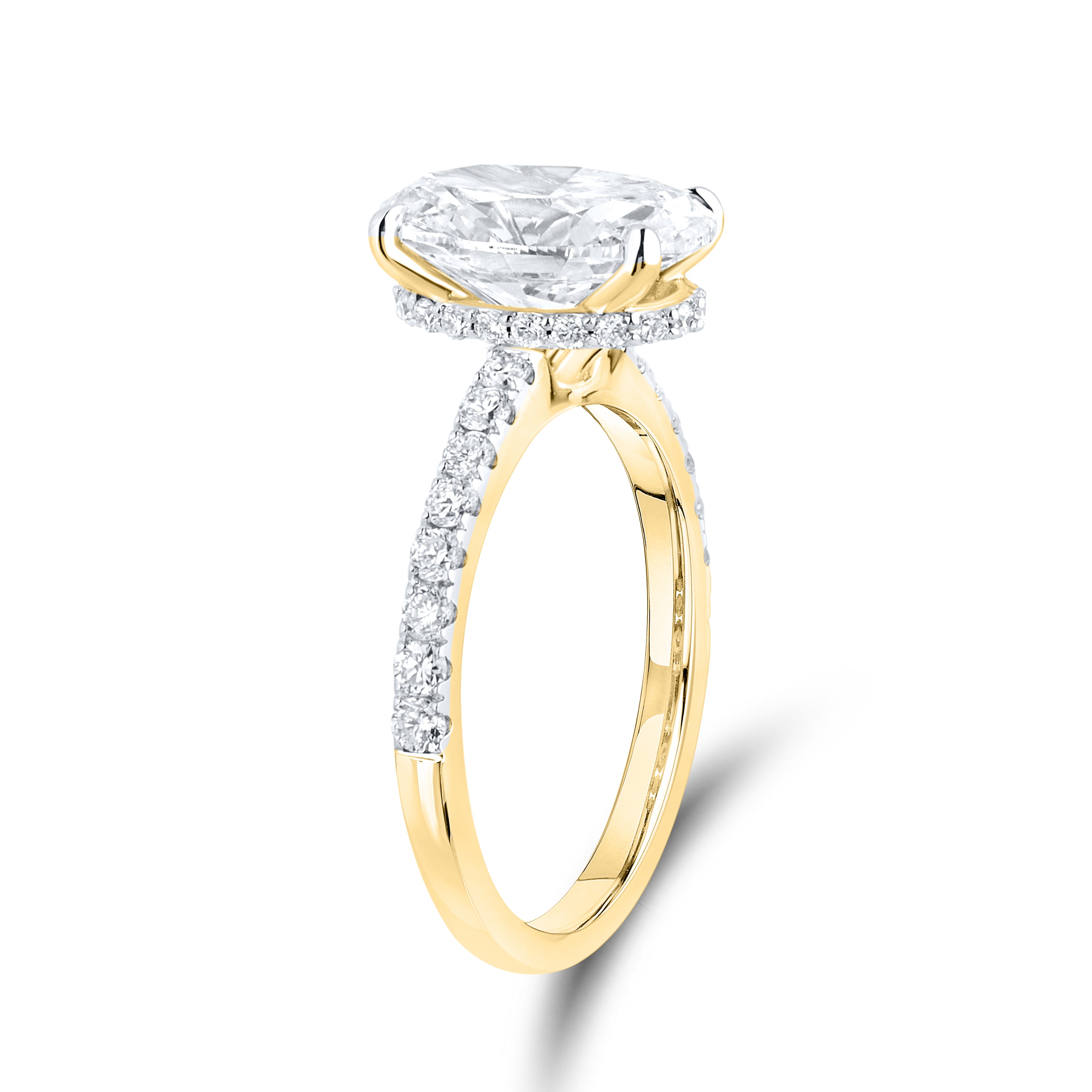 14KT YELLOW GOLD LAB DIAMOND 3.50 CTW OVAL RING