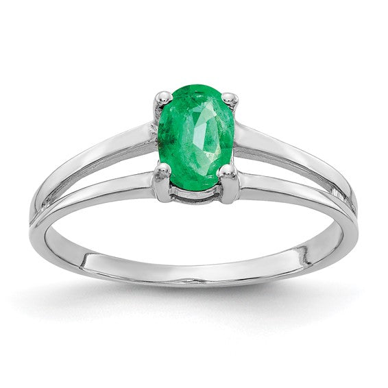 14kt White Gold 6x4mm Oval Emerald ring