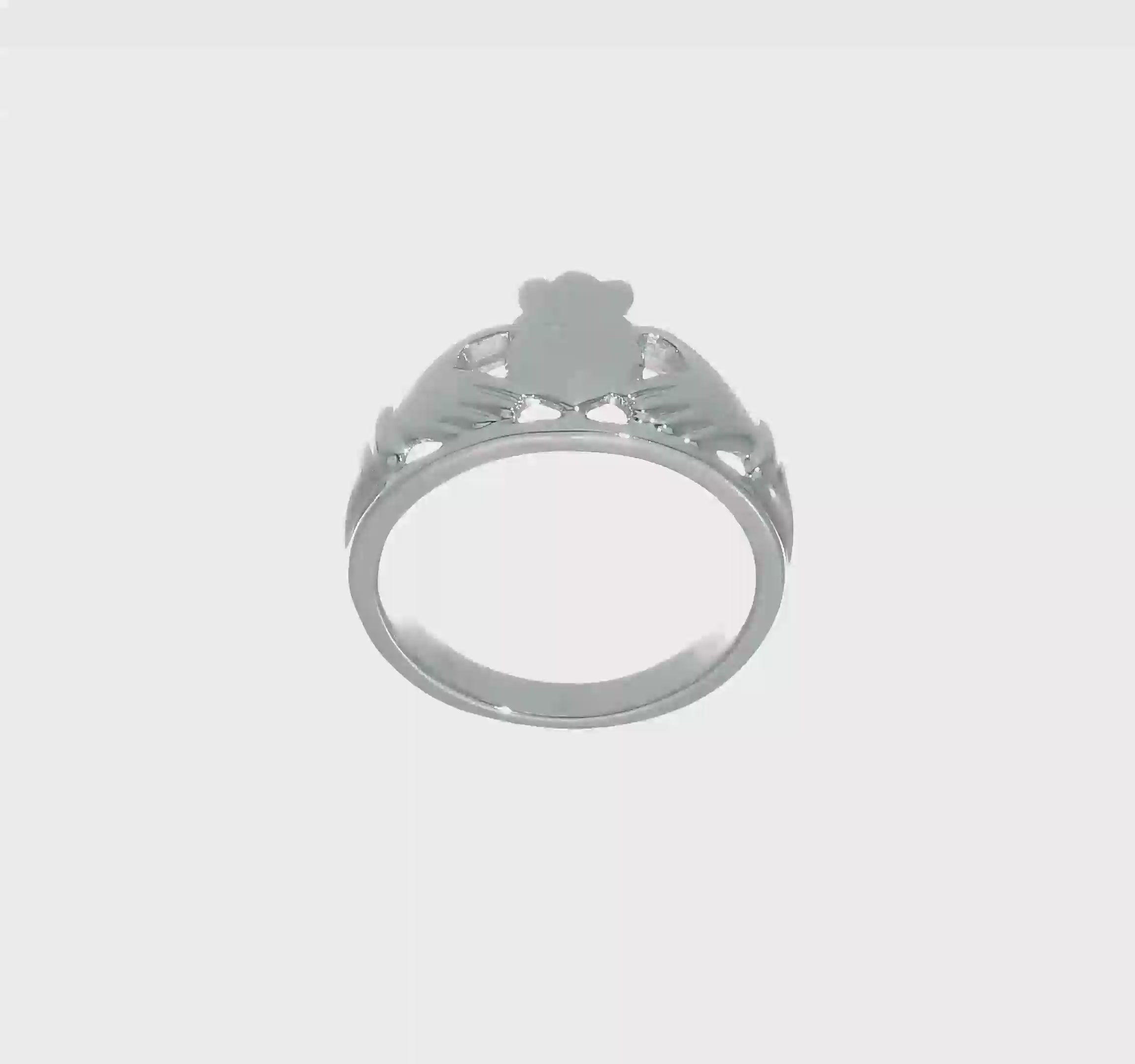 10kt White Gold Ladies Claddagh Ring