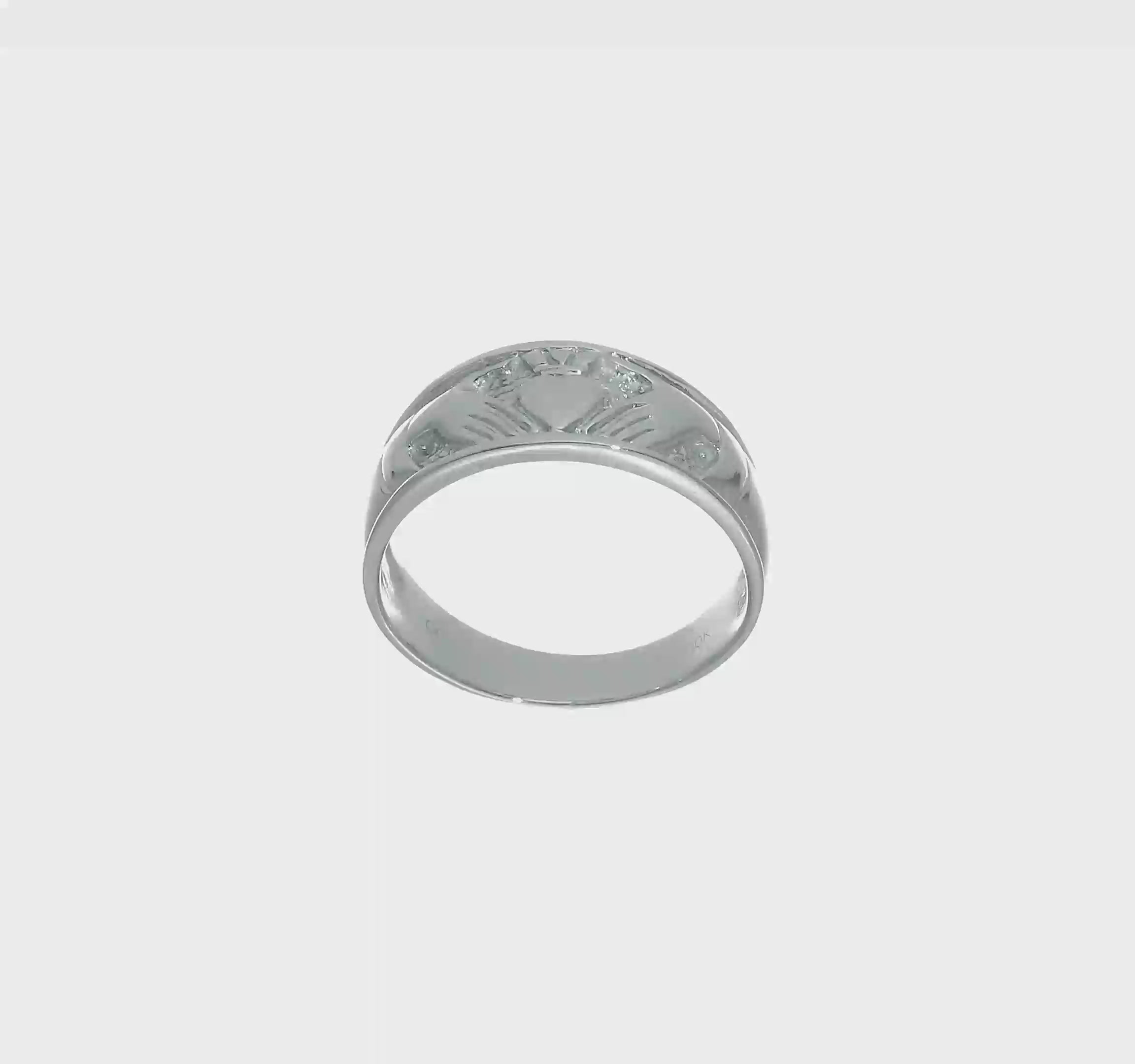 10kt White Gold Ladies Claddagh Ring