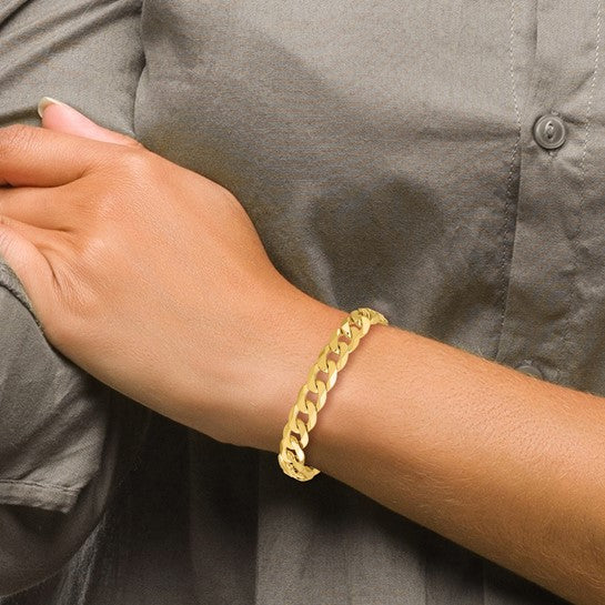 14kt Yellow Gold 9.5mm Flat Beveled Curb Chain