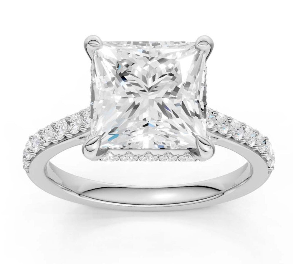 14KT WHITE GOLD 4.50 CTW PRINCESS SHAPE LAB DIAMOND RING