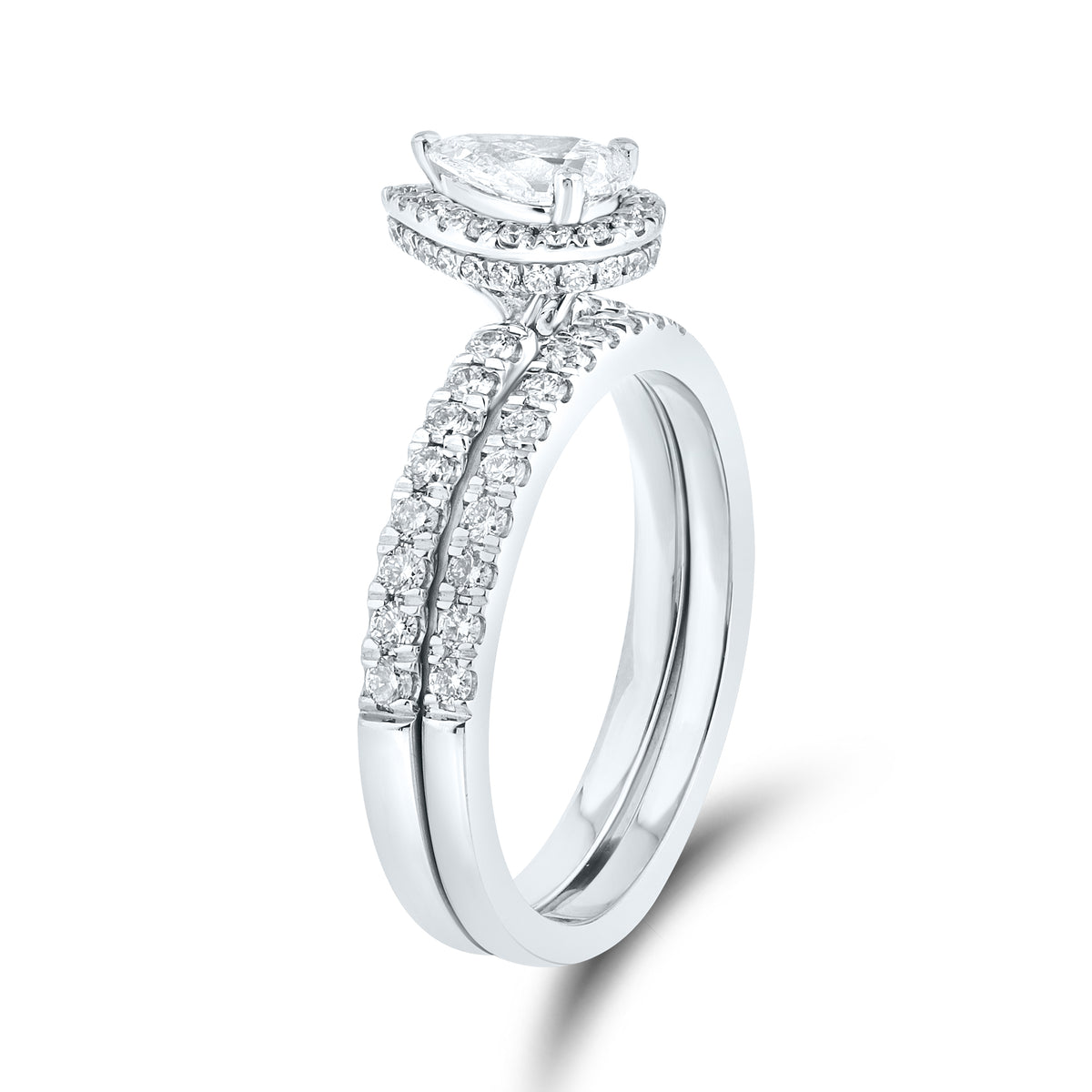 10KT WHITE GOLD 1.15 CTW PEAR SHAPE DIAMOND BRIDAL RING SET