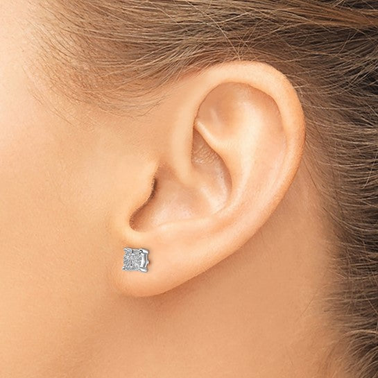 14kt White Gold Diamond Cluster Post Earrings