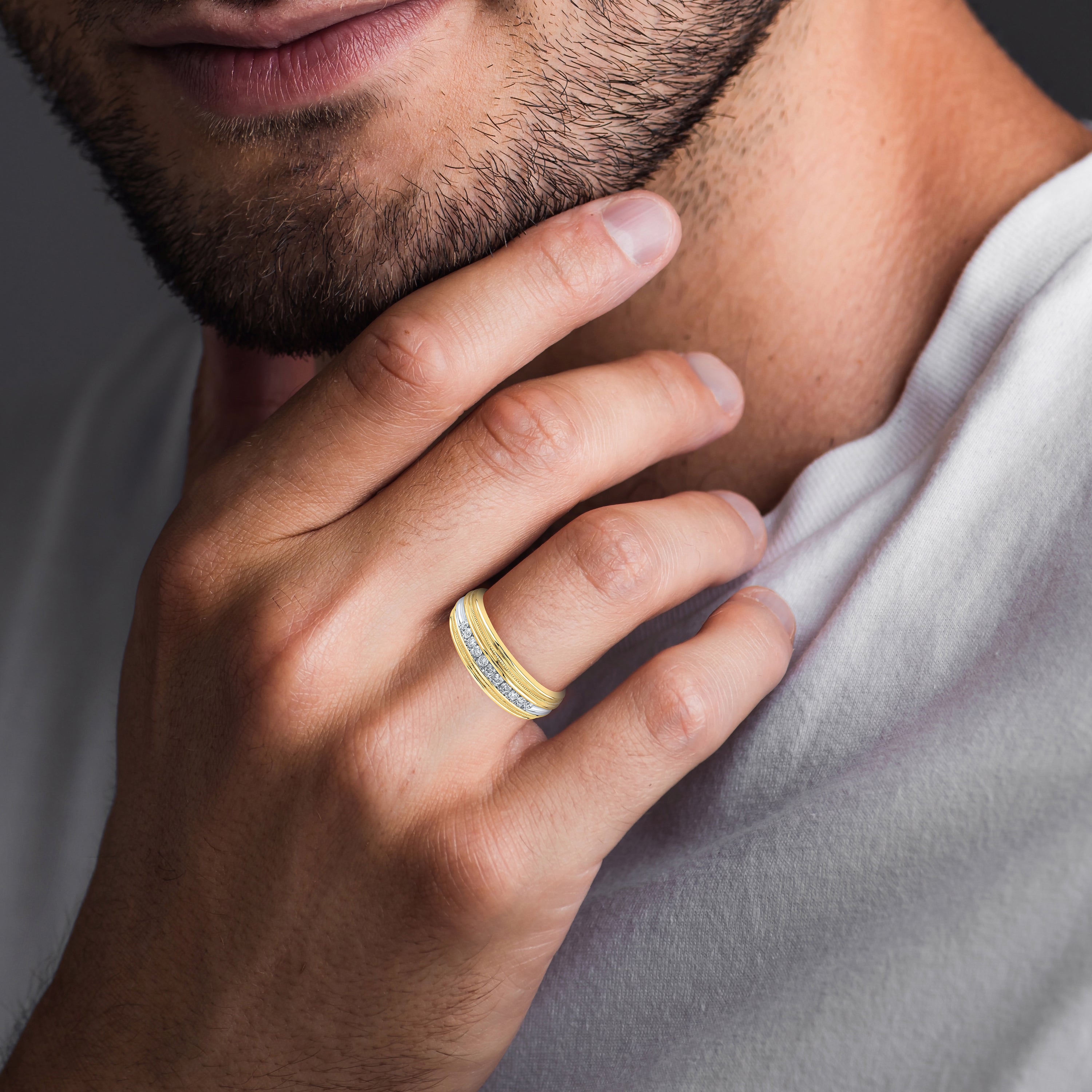 10KT YELLOW GOLD 0.27 CTW MEN'S DIAMOND RING