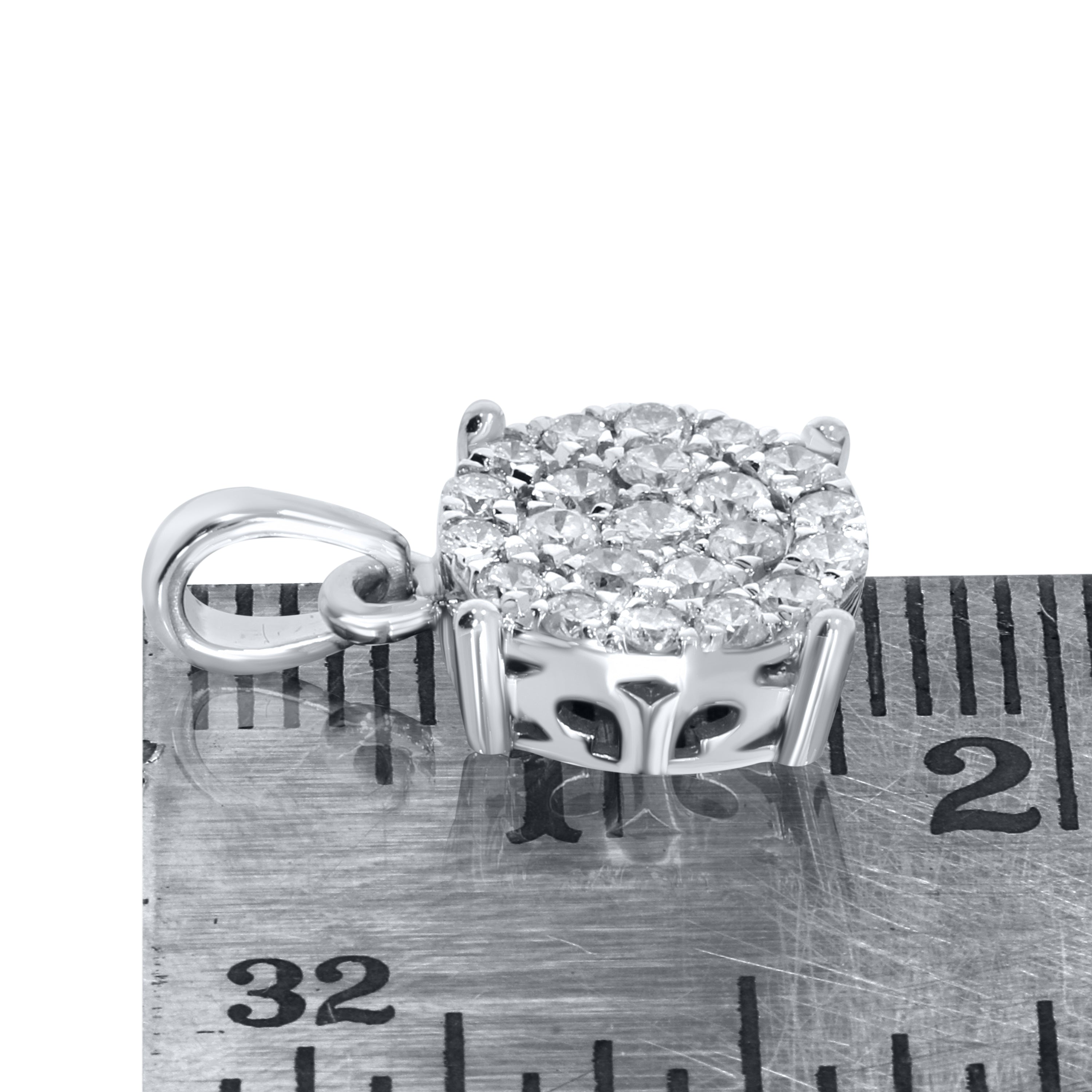 10K WHITE GOLD 0.45 CTW DIAMOND PENDANT