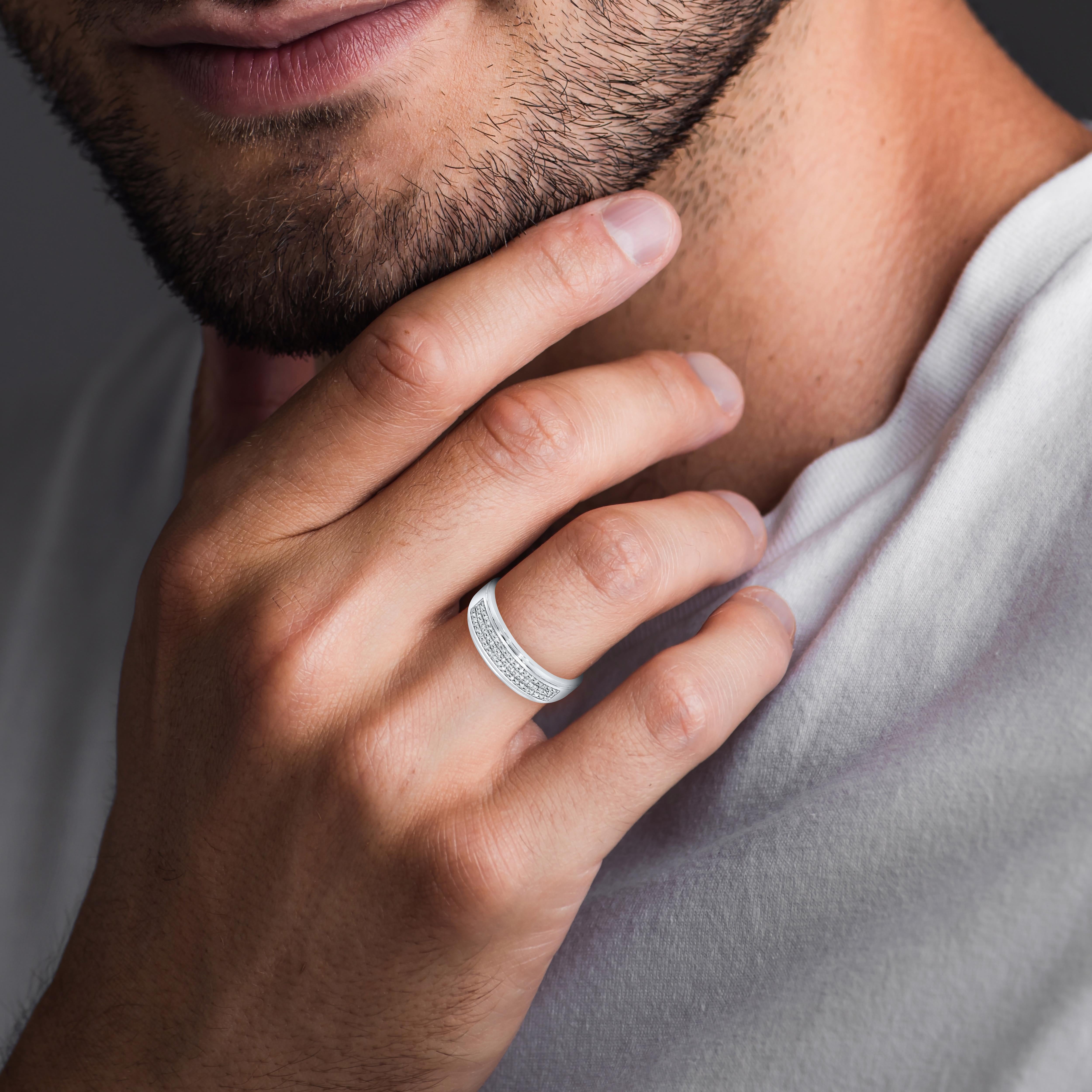 14K White Gold Men’s Diamond Band 0.19 CTW