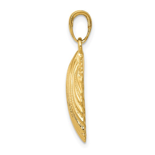 14kt Yellow Gold Scallop Shell Pendant