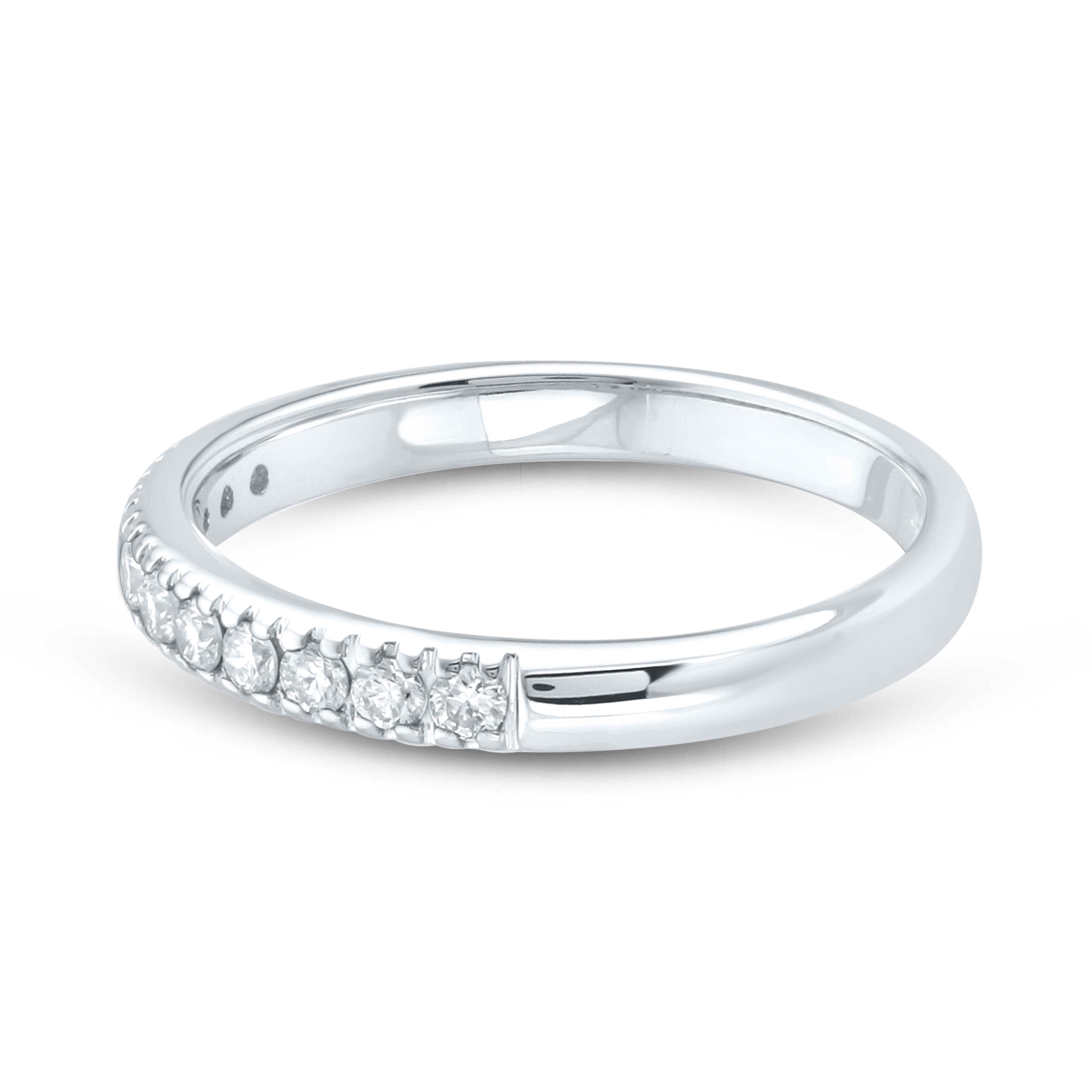 14kt white gold 0.26ctw Diamond Band