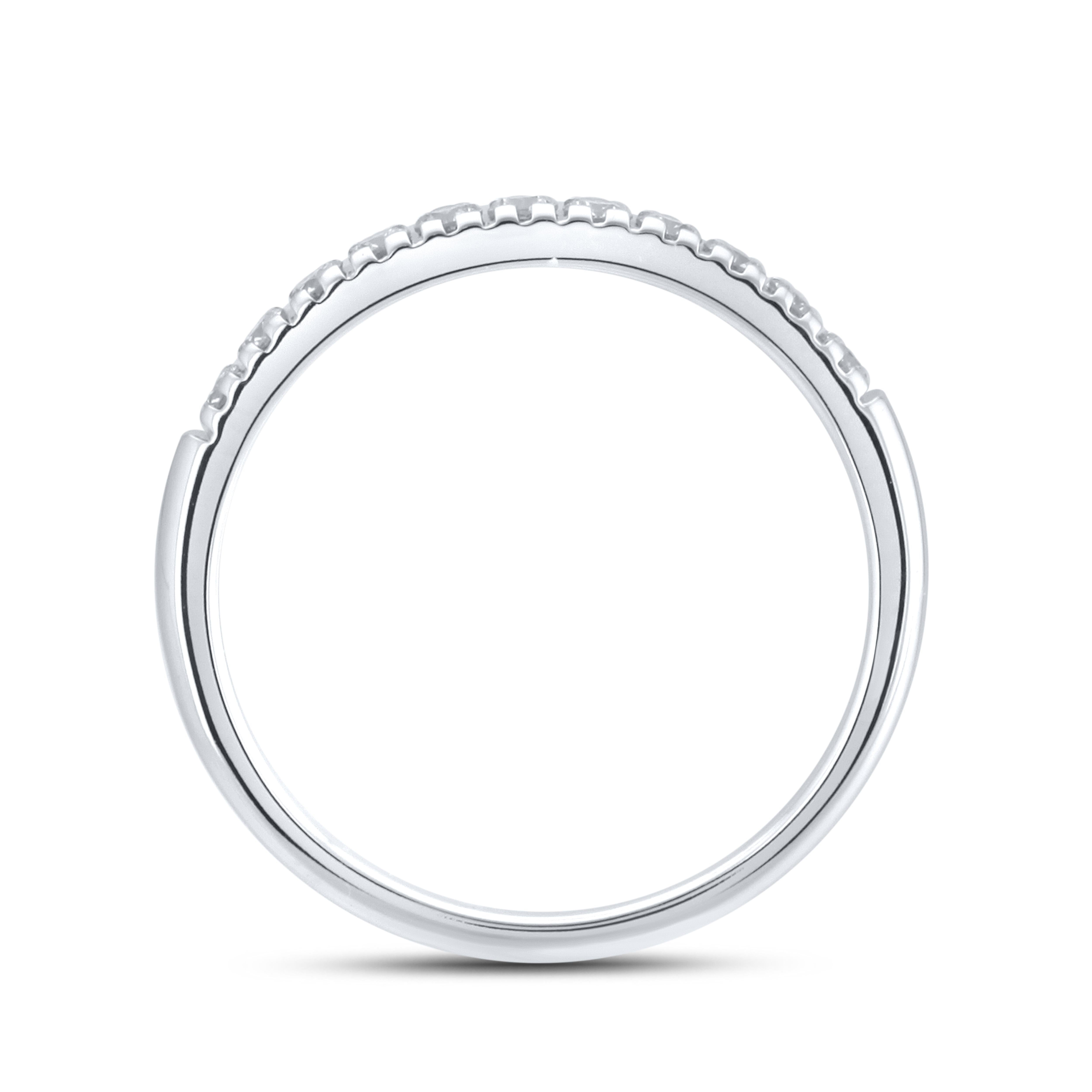14kt white gold 0.26ctw Diamond Band