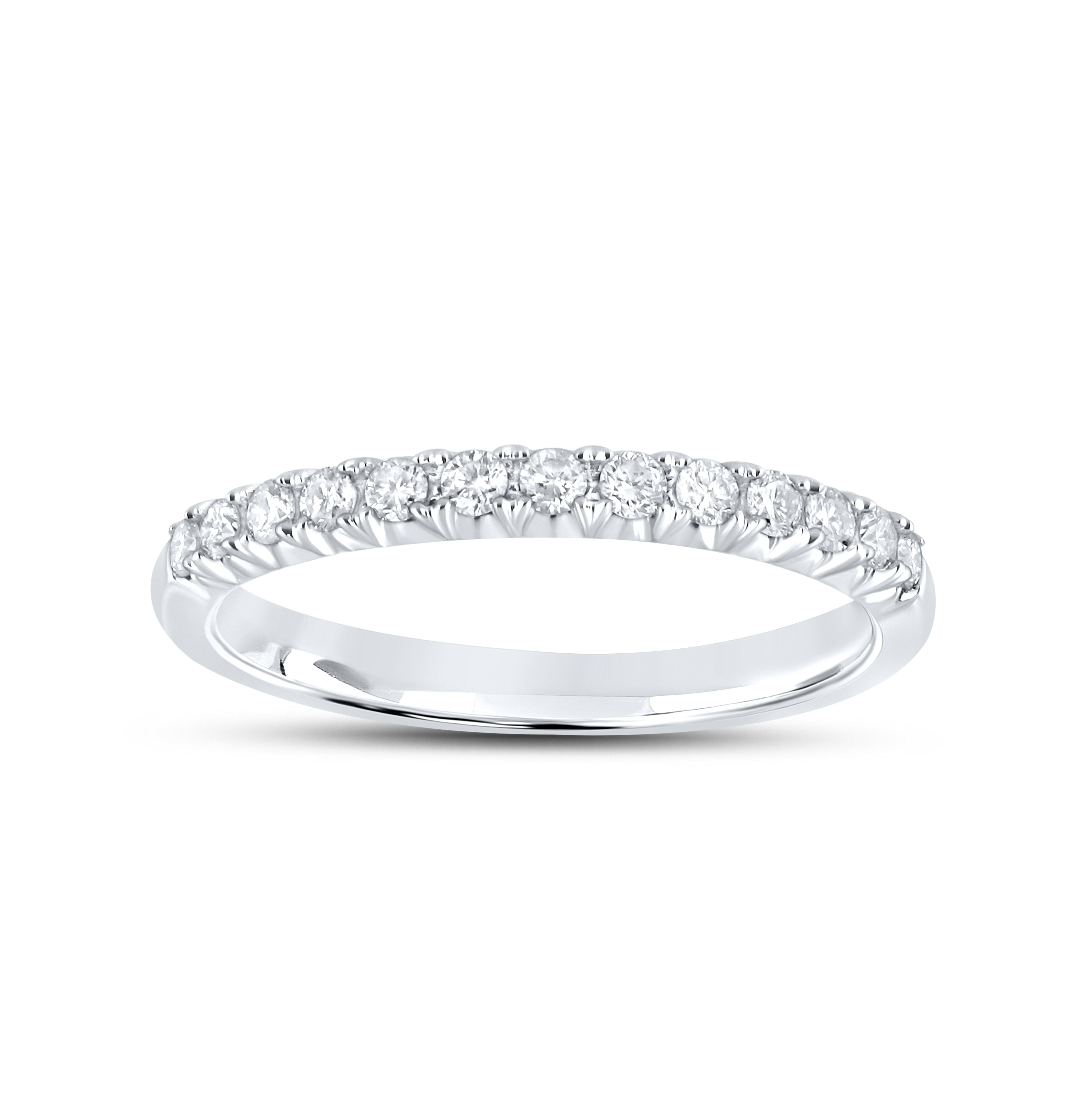 14k white gold 0.25 CTW Ladies Diamond Band