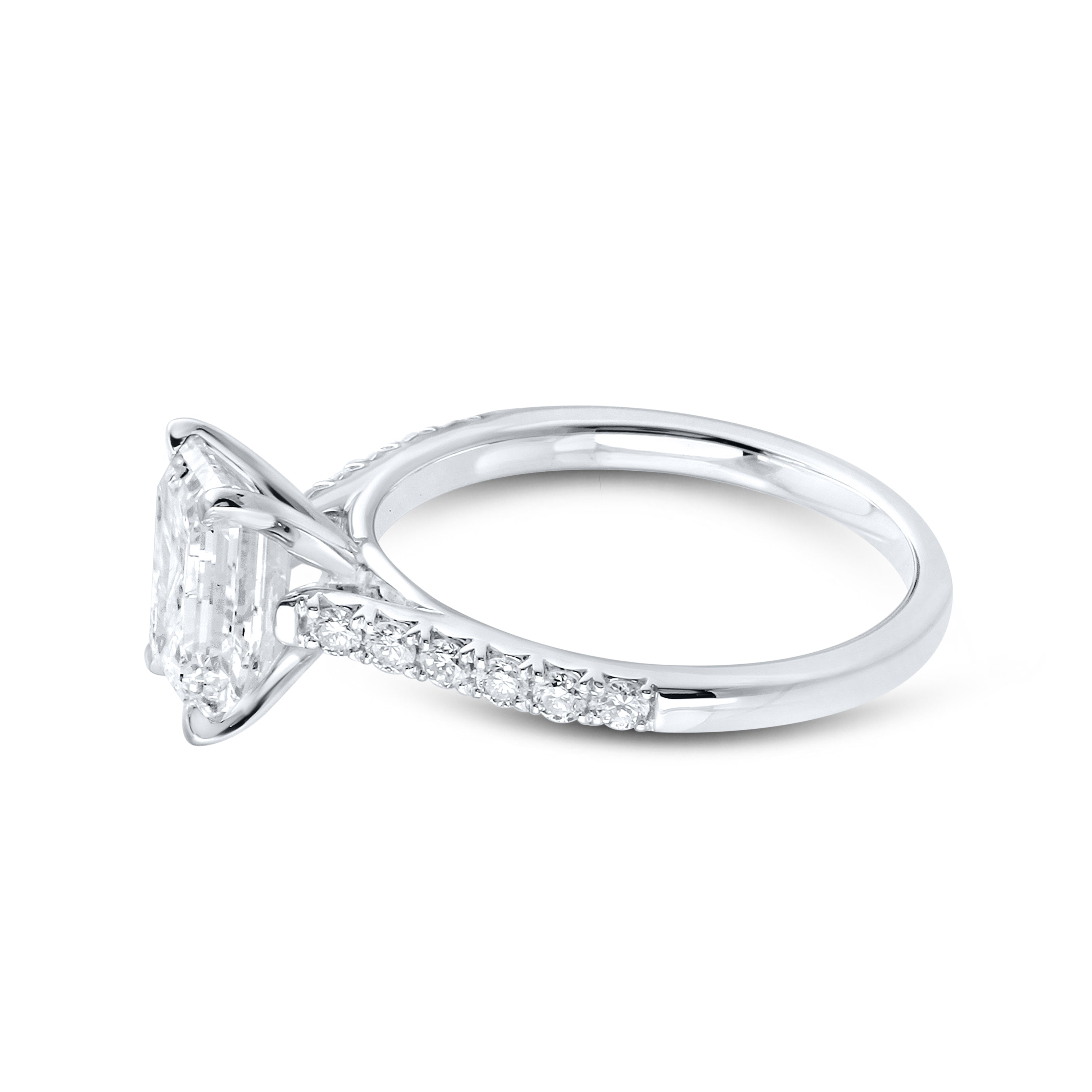 14KT WHITE GOLD 2 CTW LAB DIAMOND EMERALD CUT RING