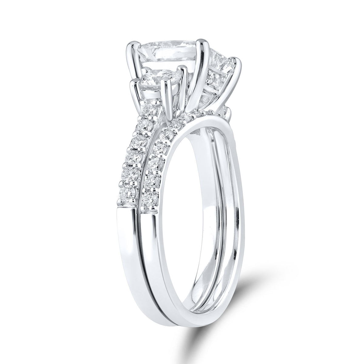 14KT WHITE GOLD 3 CTW PRINCESS AND ROUND SHAPE LAB DIAMOND BRIDAL SET