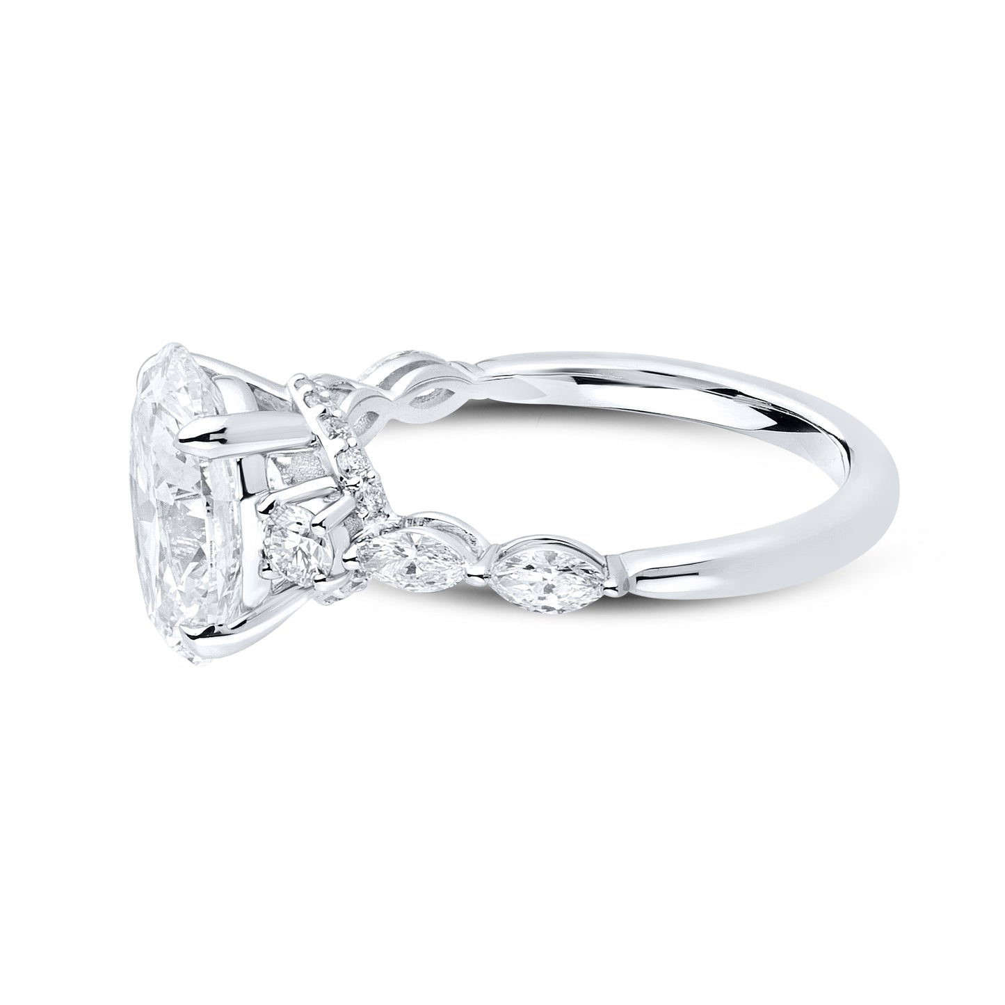 14KT WHITE GOLD 3.63 CTW LAB DIAMOND OVAL SHAPE RING