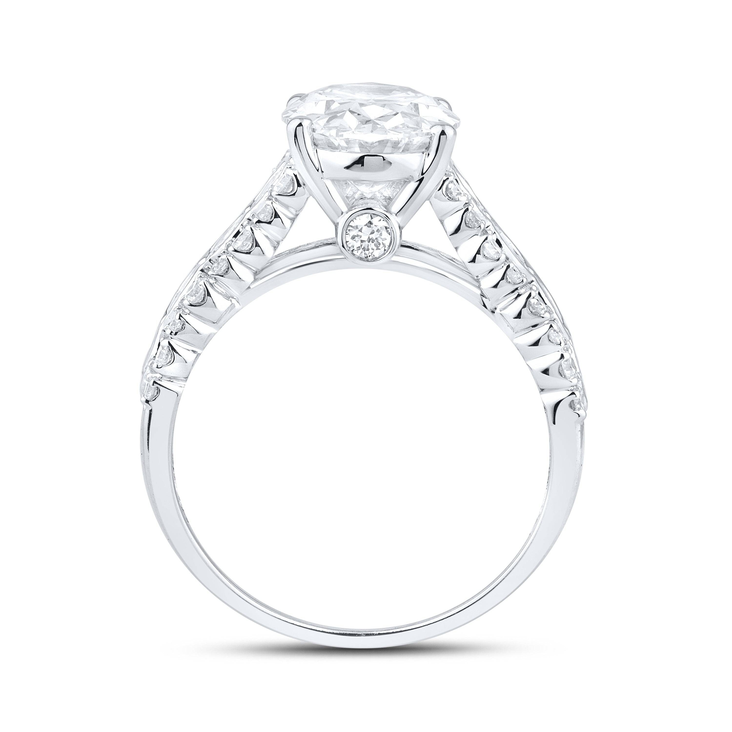 14KT WHITE GOLD 4.50 CTW OVAL SHAPE LAB DIAMOND ENGAGEMENT RING