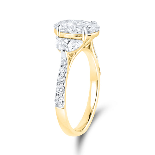 14kt Yellow Gold 3 CTW Oval Shape Lab Diamond Ring