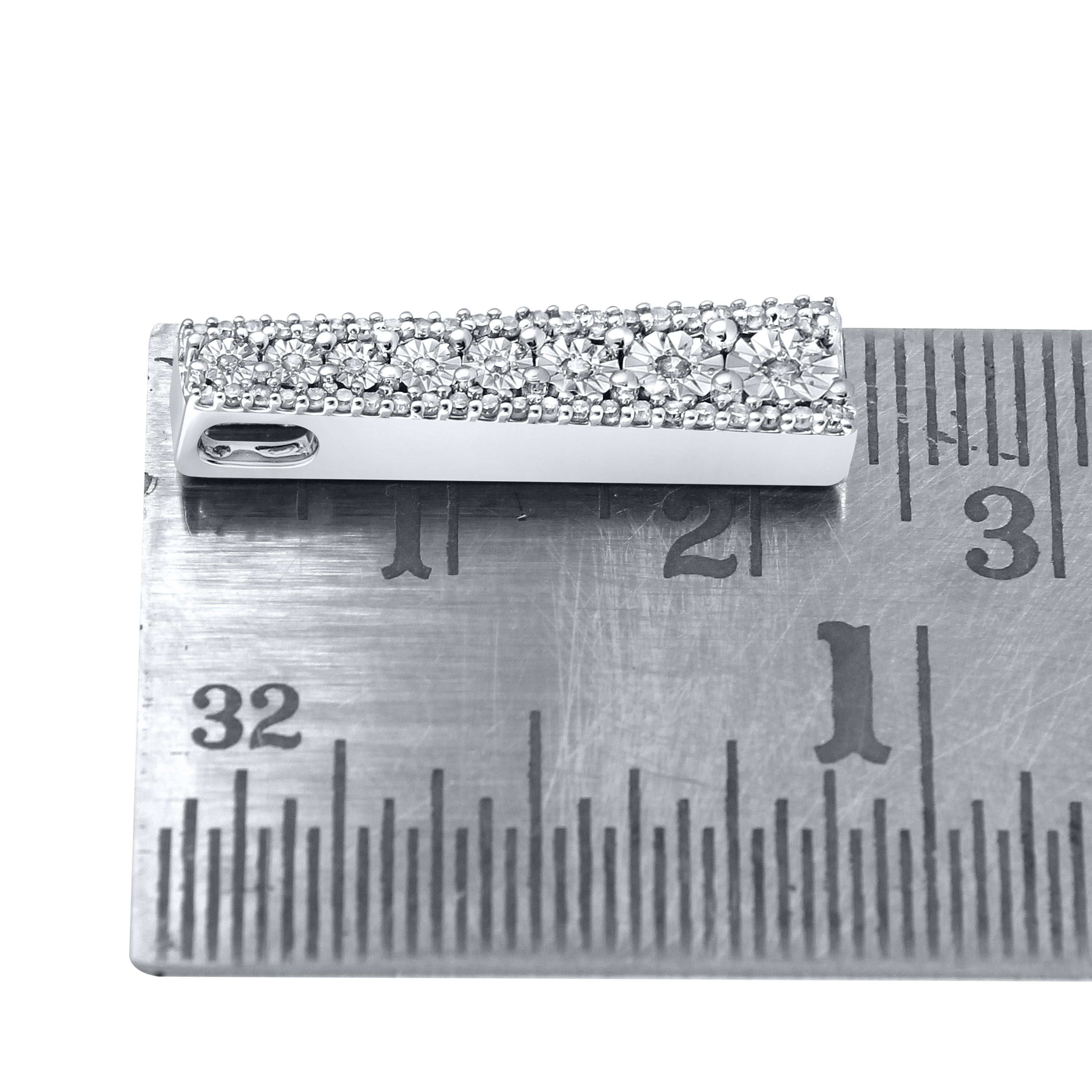 10kt White Gold 0.20 CTW Natural Diamond  Pendant with 18-inch Chain