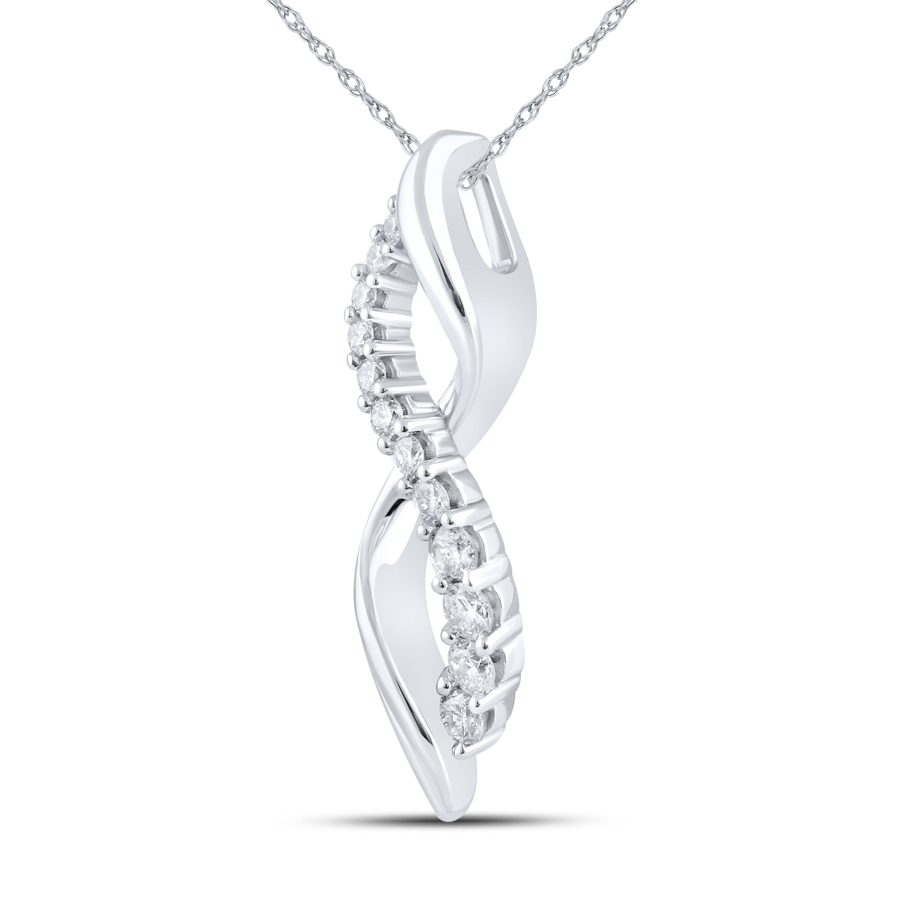 10kt White Gold 0.25 CTW Natural Diamond  Pendant with 18-inch Chain