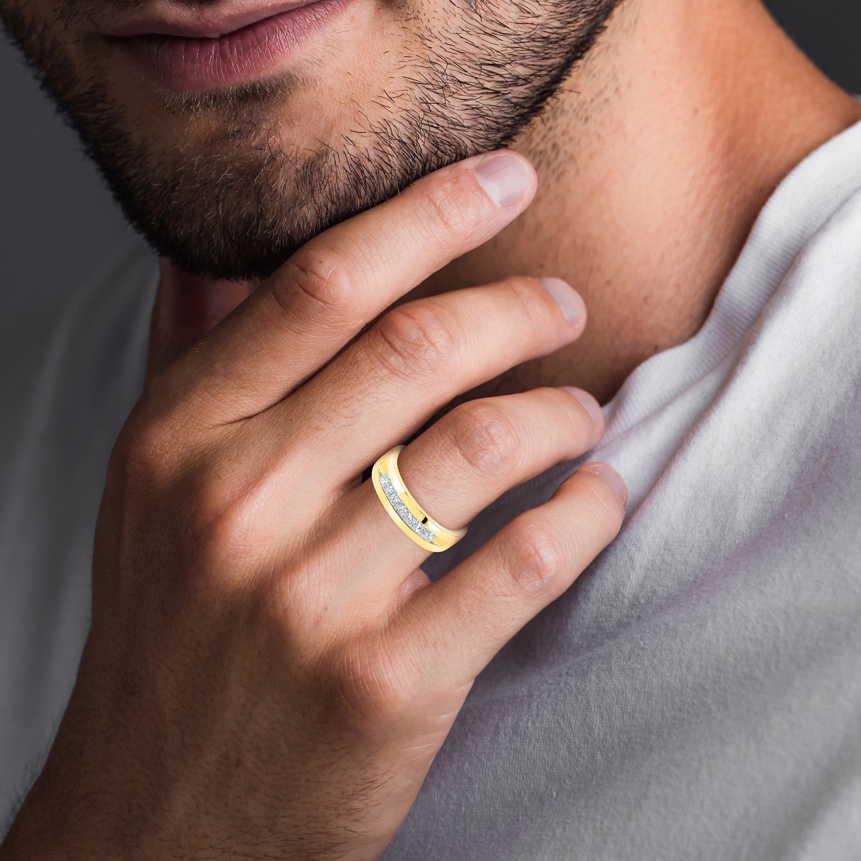 10KT YELLOW GOLD 0.55 CTW DIAMOND MEN’S BAND