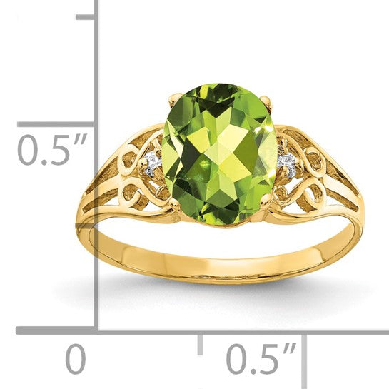 14kt Yellow Gold 9x7mm Oval Peridot A Diamond ring