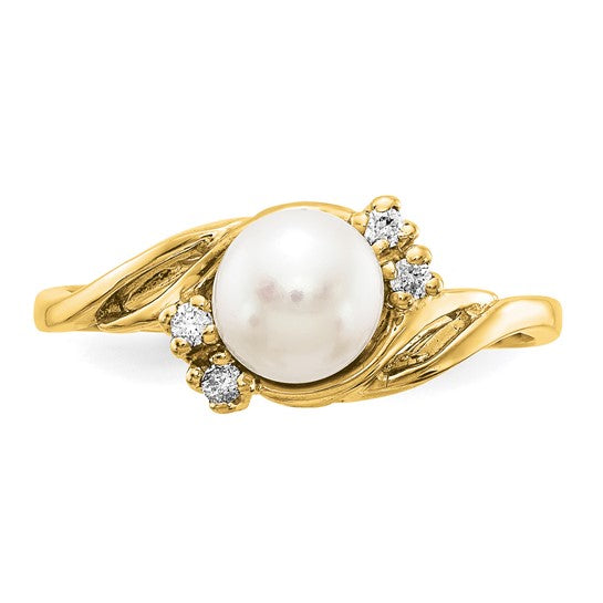 14kt Yellow Gold 6mm FW Cultured Pearl AAA Diamond ring