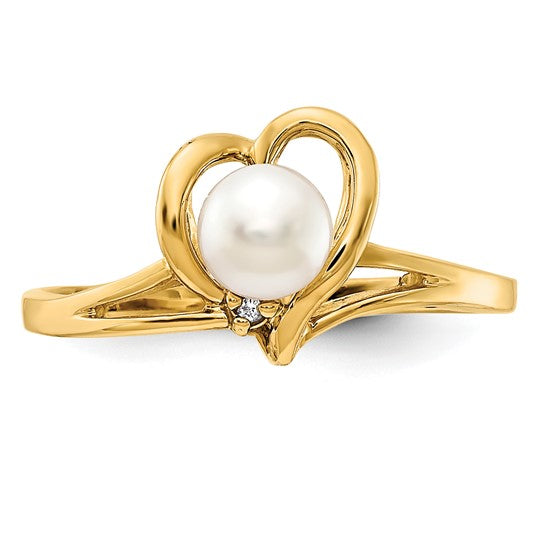 14kt Yellow Gold 4.5mm FW Cultured Pearl AAA Diamond ring