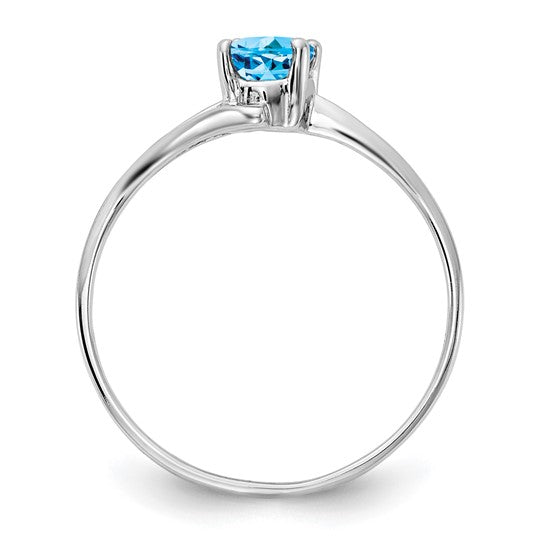 14kt White Gold 6x4mm Oval Blue Topaz ring
