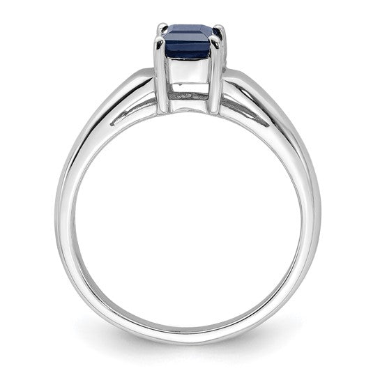 14kt White Gold 4mm Princess Cut Sapphire ring