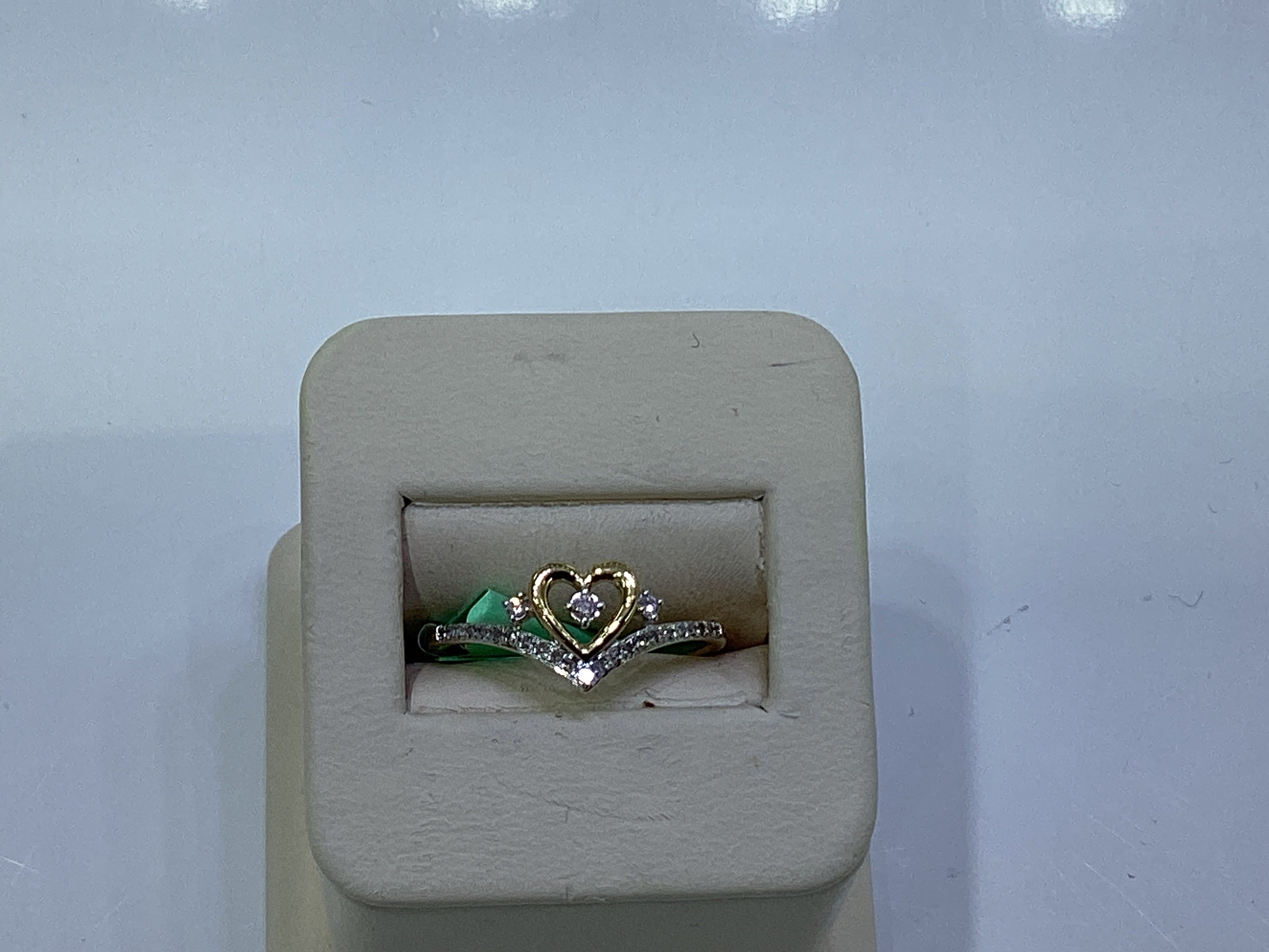 14kt Yellow Gold 0.12 CTW Natural Diamond Heart Promise Ring