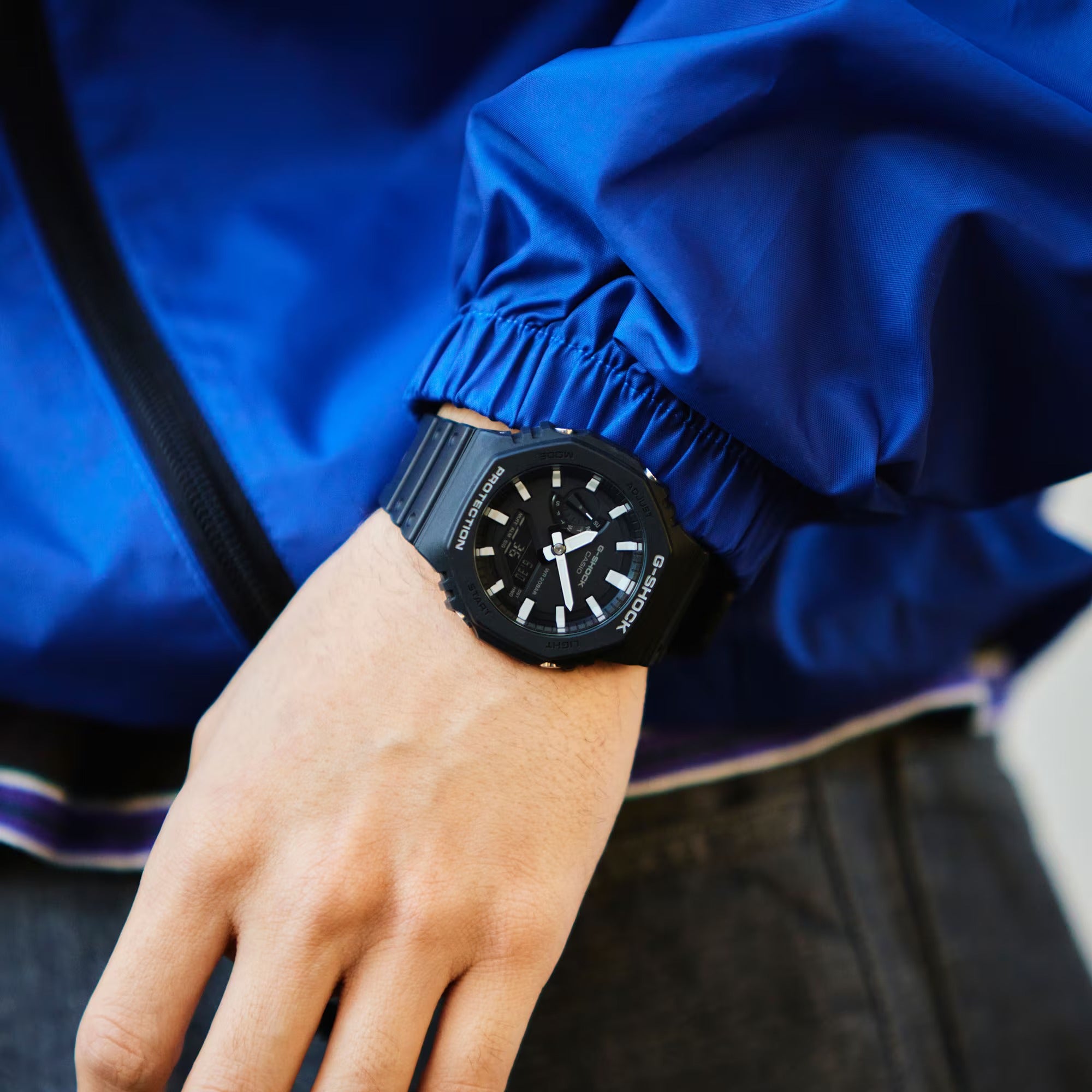 Men's Casio G-Shock Icon Analog-Digital Black Resin Strap Watch with Black Dial (Model: GA2100-1A)