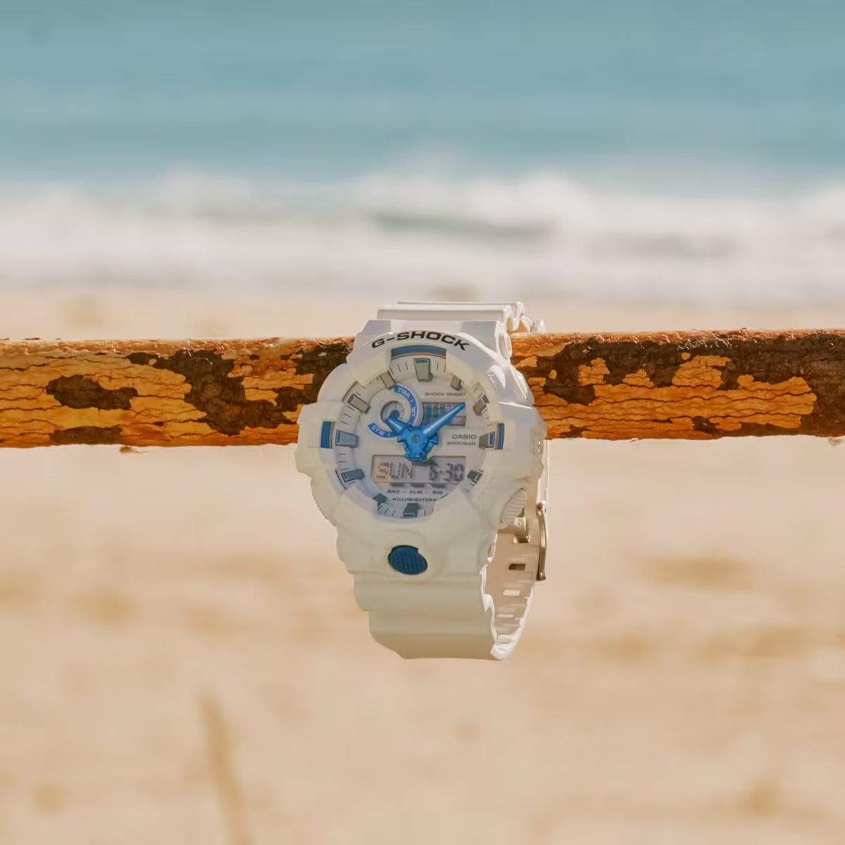 Casio G-Shock GA700HDS-7A Analog-Digital White Blue Watch
