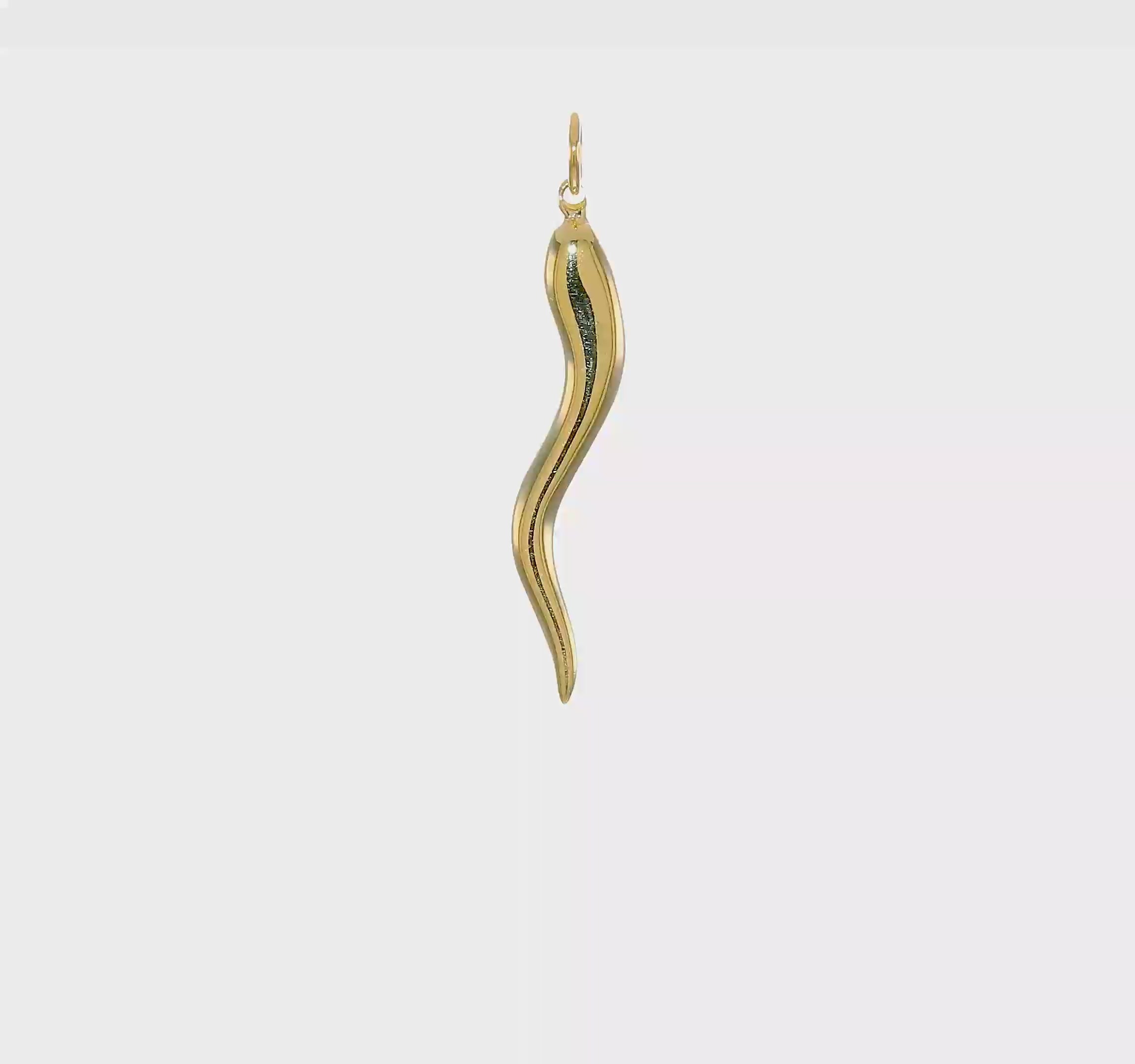 10kt Yellow Gold Large Italian Horn Charm
