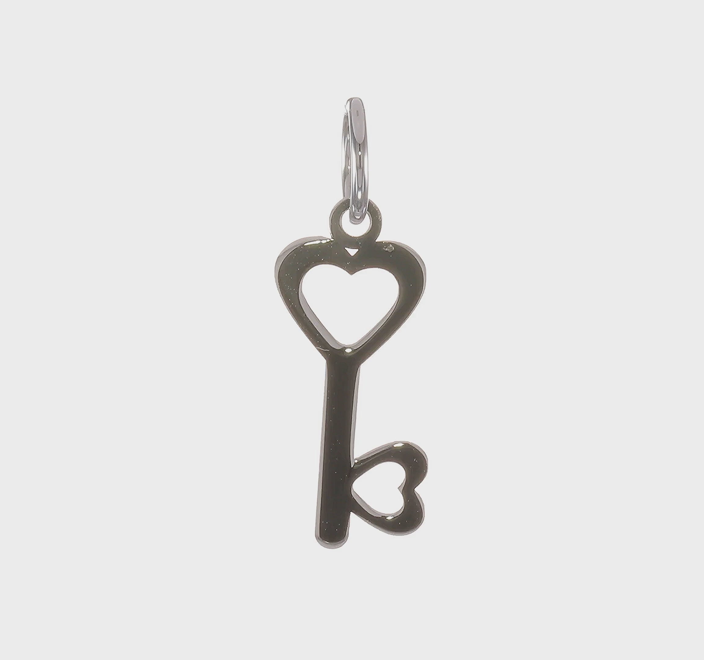 14kt White Gold Heart-Shaped Key and Lock Charm
